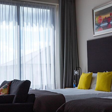 The James Suites Londonderry Esterno foto