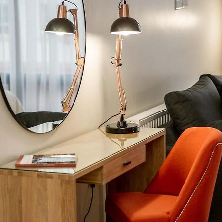 The James Suites Londonderry Esterno foto