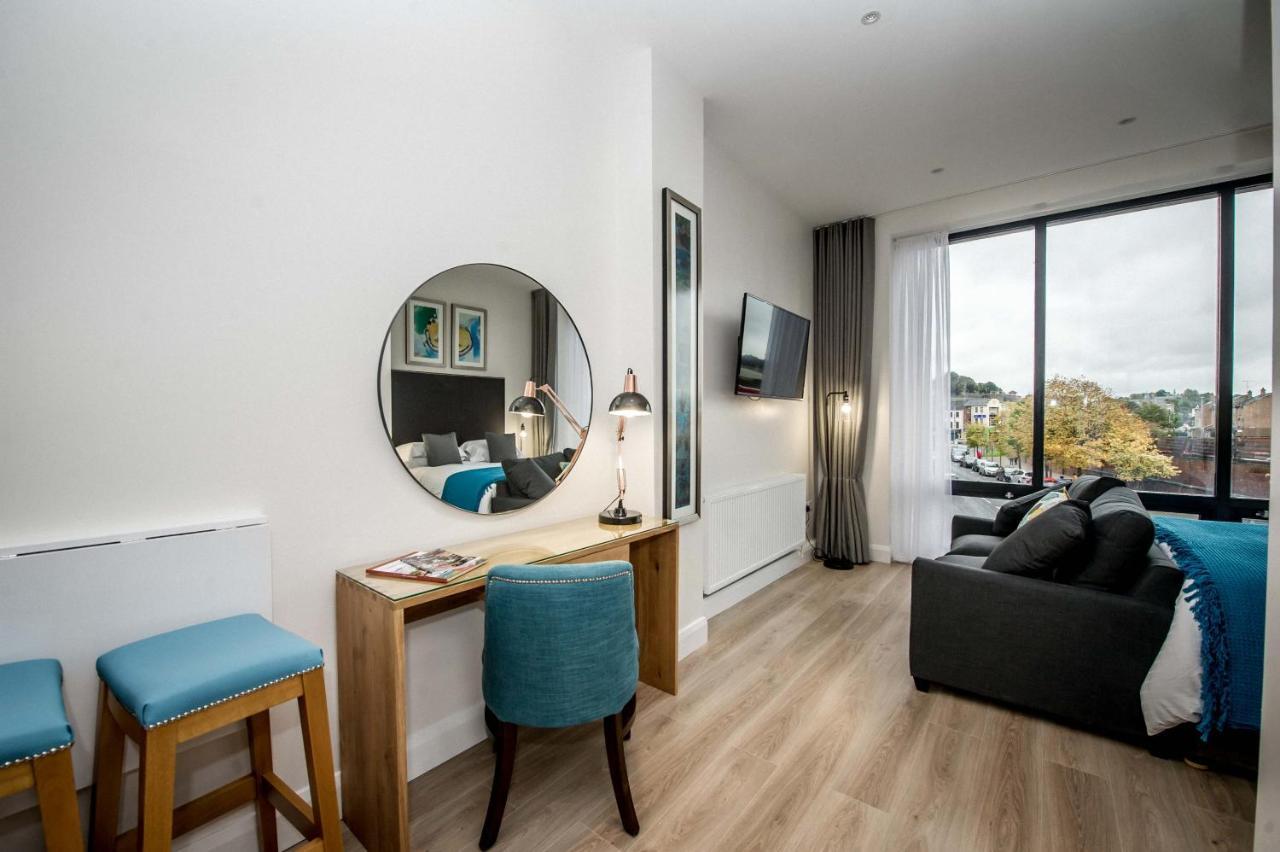 The James Suites Londonderry Esterno foto