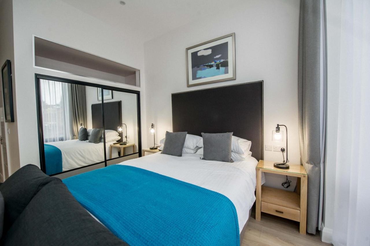 The James Suites Londonderry Esterno foto